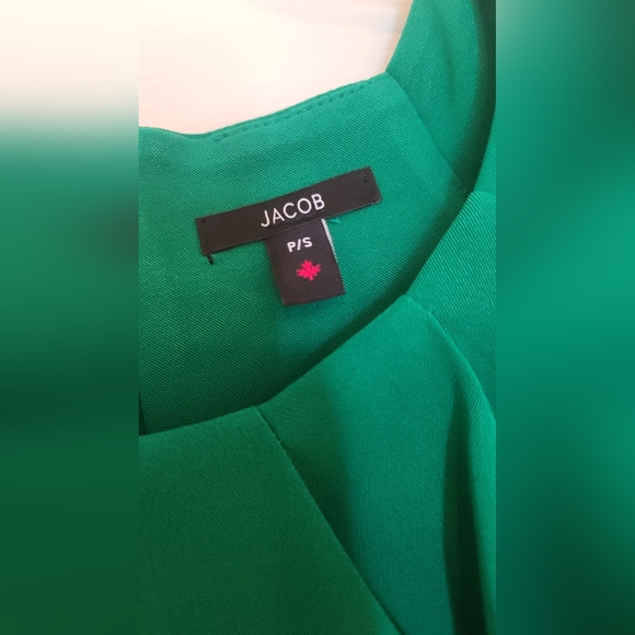 Robe chic - Picture 3 of 3